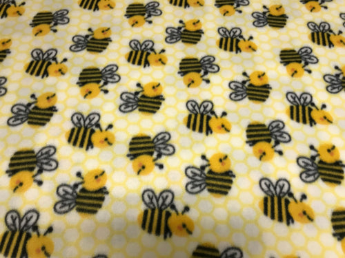 BUMBLEBEES & WHITE DOTS