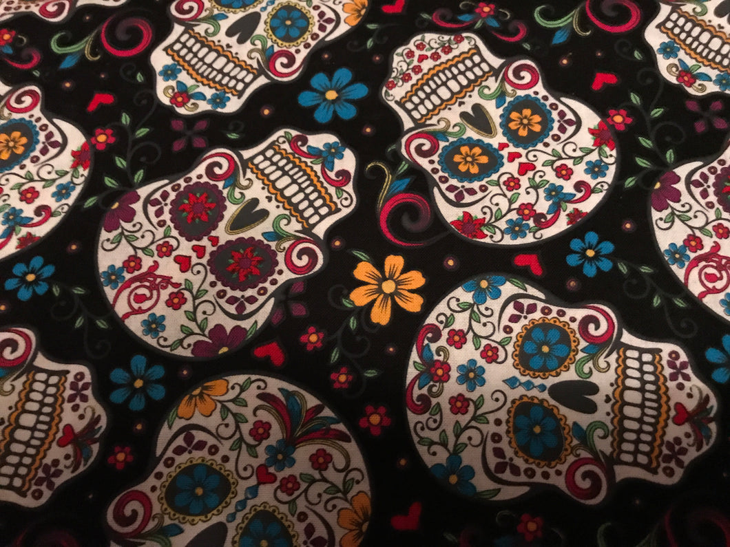 SUGAR SKULLS BLACK [COTTON]