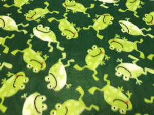 GREEN FROGS ON GREEN