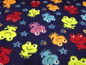 COLORFUL FROGS ON DEEP NAVY