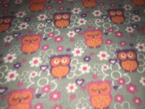 ORANGE OWLS ON GREY