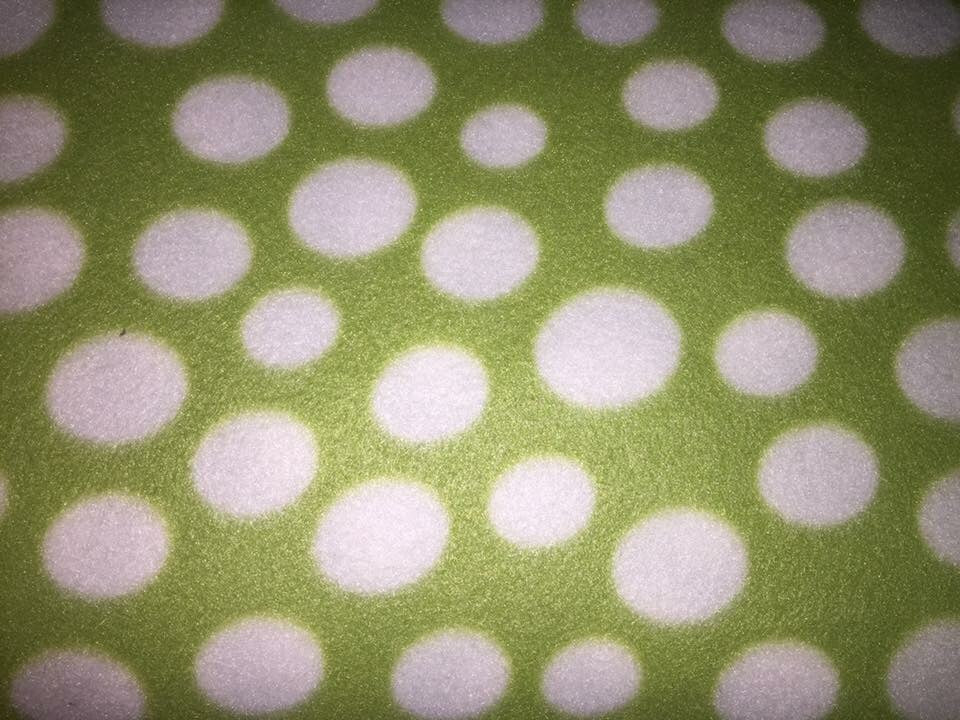 WHITE DOTS ON GRANNY SMITH GREEN